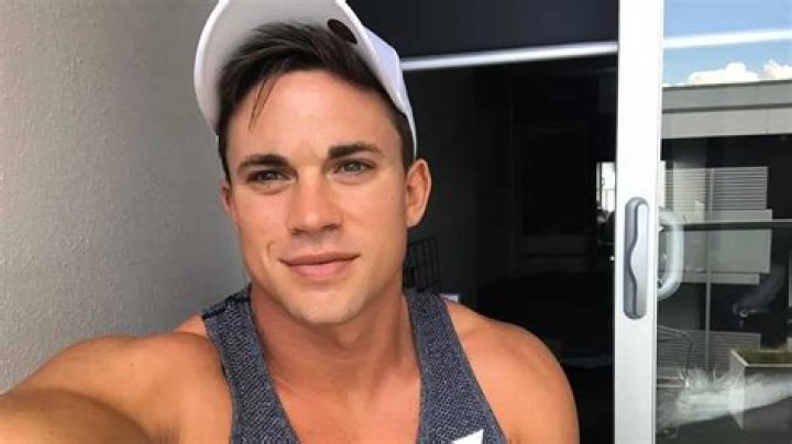 
Chance Parfitt Height, Weight, Net Worth, Age, Birthday, Wikipedia, Who, Nationality, Biography 