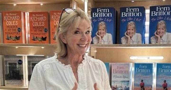 Fern Britton Height, Weight, Net Worth, Age, Birthday, Wikipedia, Who, Nationality, Biography