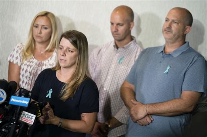 
Gabby Petito’s family announces new bill to help find missing persons 