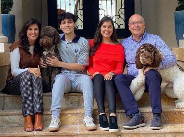 George And Tammy: Who Is Amelie Young? Age Parents And Family