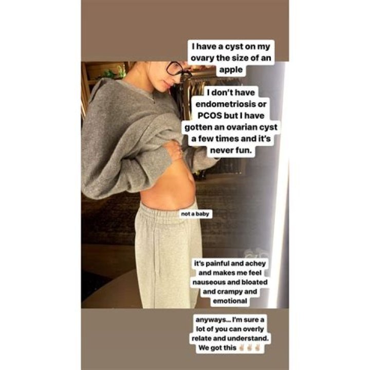 
Hailey Baldwin Bieber Has an Ovarian Cyst the ‘Size of an Apple’ 