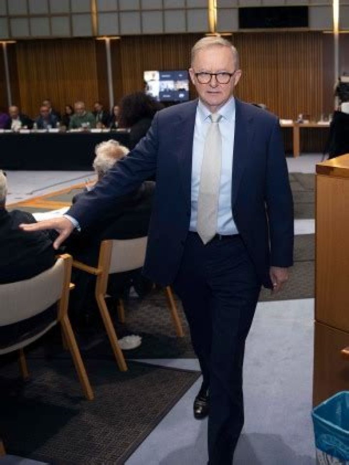 
How Did Anthony Albanese Lose Weight? Australian Politician’s New Look Explored 