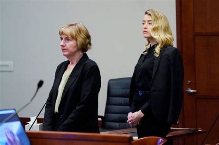 
How Rich Is Elaine Bredehoft? Details On Amber Heard’s Lawyer Net Worth And Salary In 2022 