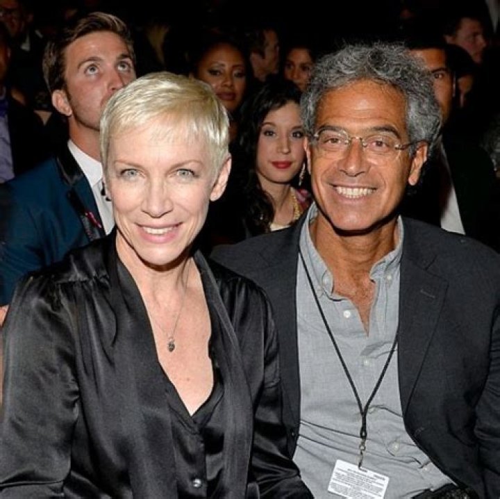 Is Annie Lennox Married? Annie Lennox Singers Age, Husband, Children, Net Worth, Height