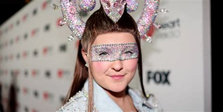 
JoJo Siwa Gets Real About the Holidays: They Can Be ‘Really Special’ ‘and’ ‘Really Hard’ for Some 