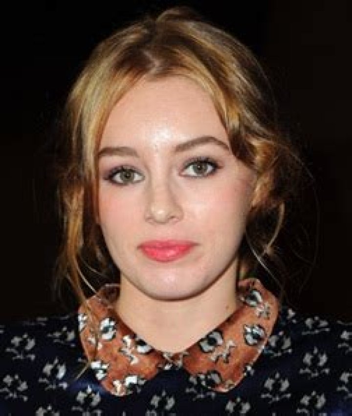 
Keeley Hazell Height, Weight, Net Worth, Age, Birthday, Wikipedia, Who, Nationality, Biography 