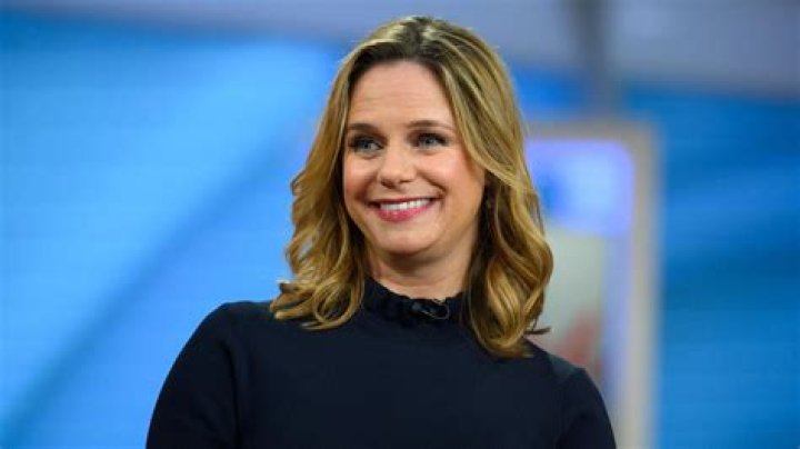 
Liza Barber Height, Weight, Net Worth, Age, Birthday, Wikipedia, Who, Nationality, Biography 