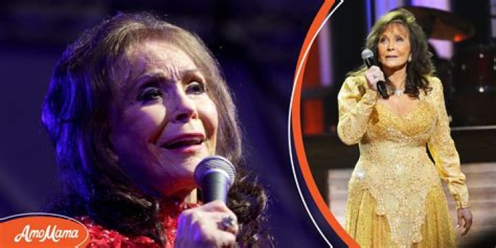 
Loretta Lynn’s Final Words to Beloved Fans 2 Days before Her Death Shattered Them: She ‘Was Our Light’ 