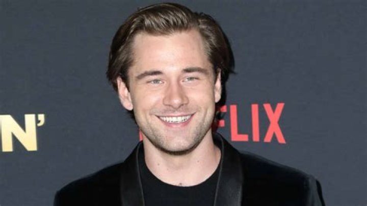 Luke Benward Height, Weight, Net Worth, Age, Birthday, Wikipedia, Who, Instagram, Biography