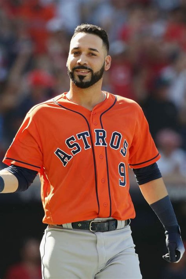 Marwin González Height, Weight, Net Worth, Age, Birthday, Wikipedia, Who, Nationality, Biography
