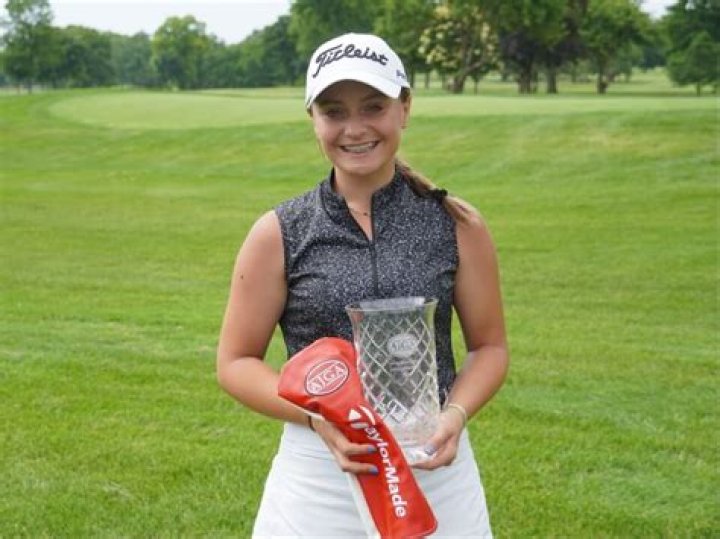 Mia Hammond Height, Weight, Net Worth, Age, Birthday, Wikipedia, Who, Nationality, Biography
