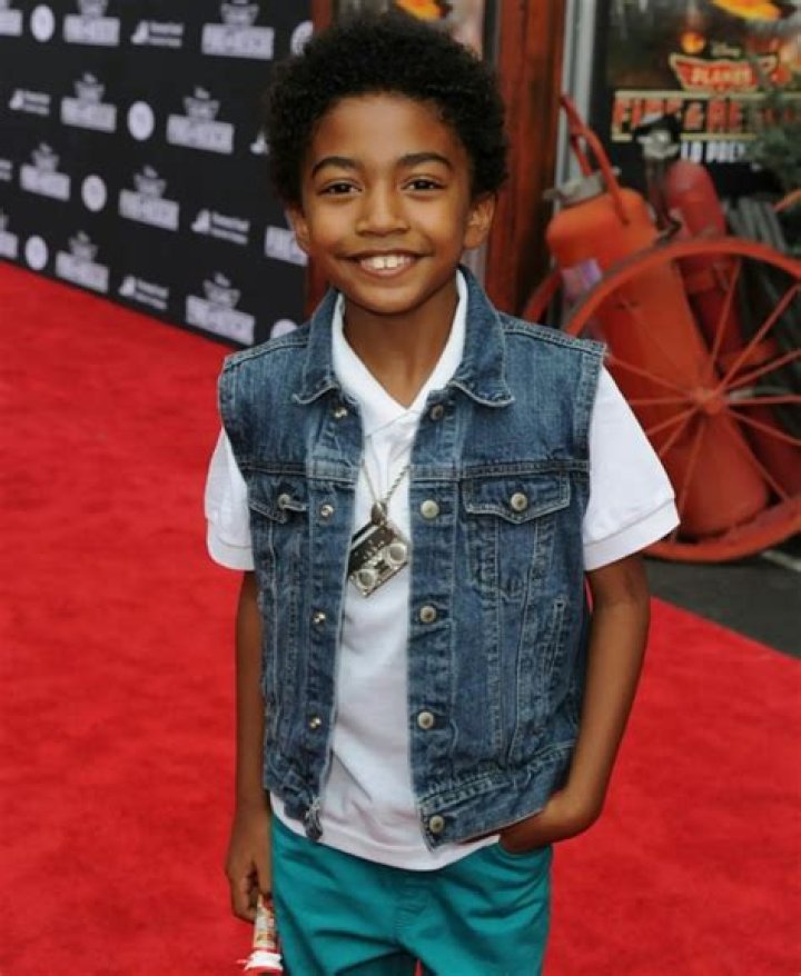 Miles Brown Height, Weight, Net Worth, Age, Birthday, Wikipedia, Who, Nationality, Biography