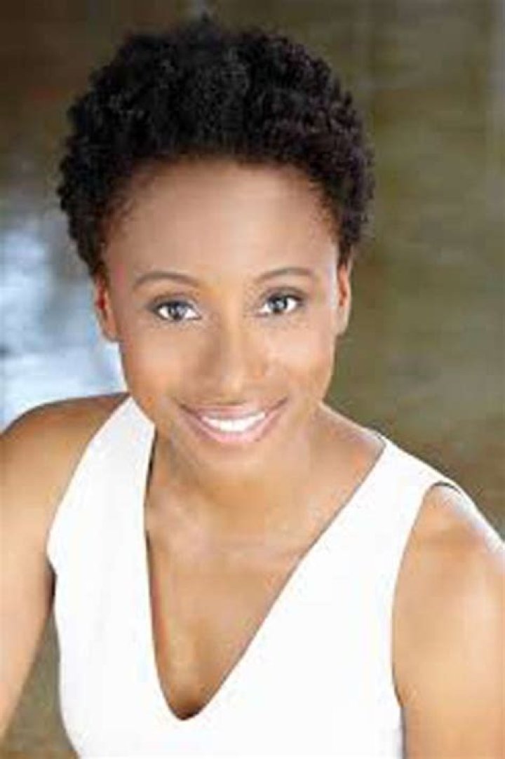 Novie Edwards Height, Weight, Net Worth, Age, Wiki, Who, Instagram, Biography