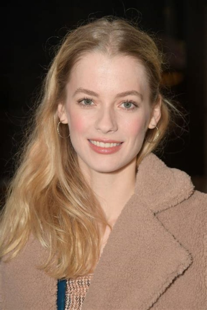 
Tess Shanahan Height, Weight, Net Worth, Age, Birthday, Wikipedia, Who, Nationality, Biography 