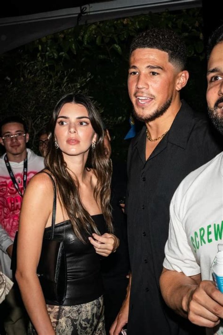 
Who Is Kendall Gender Girlfriend Patch Donaghy? Relationship Timeline And Net Worth 